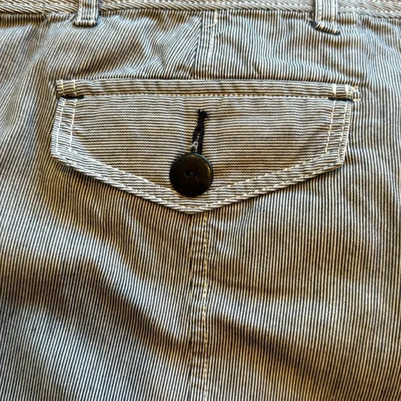 Capris - Picture 6 of 6